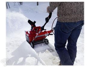 Нюансы покупки электрической лопаты для уборки снега