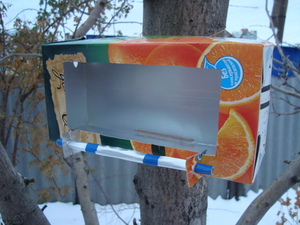 Кормушки для птиц из коробок от сока